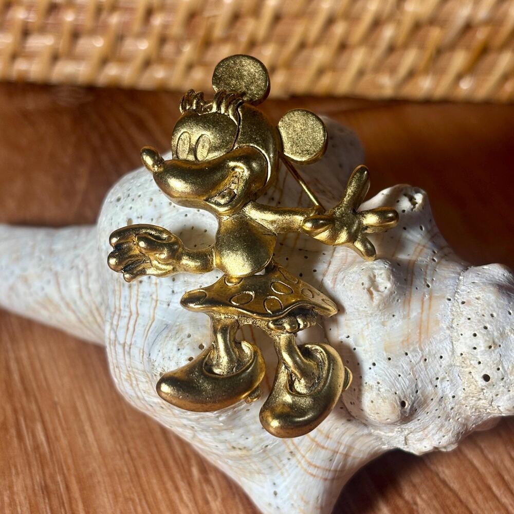 Vintage Disney Minnie Mouse Gold Tone Brooch Figural Character Pin